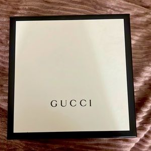 gucci sylvie detachable leather
strap